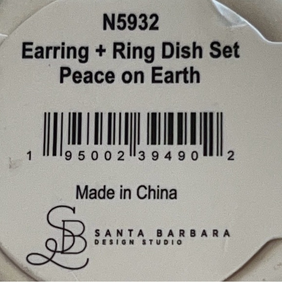 Santa Barbara Design Studios stud earrings & trinket
 tray set “Peace on Earth” - Picture 12 of 13